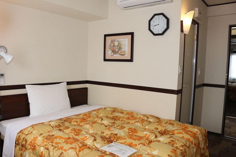 Toyoko Inn Shin-Osaka Chuo-Guchi Shinkan Esterno foto